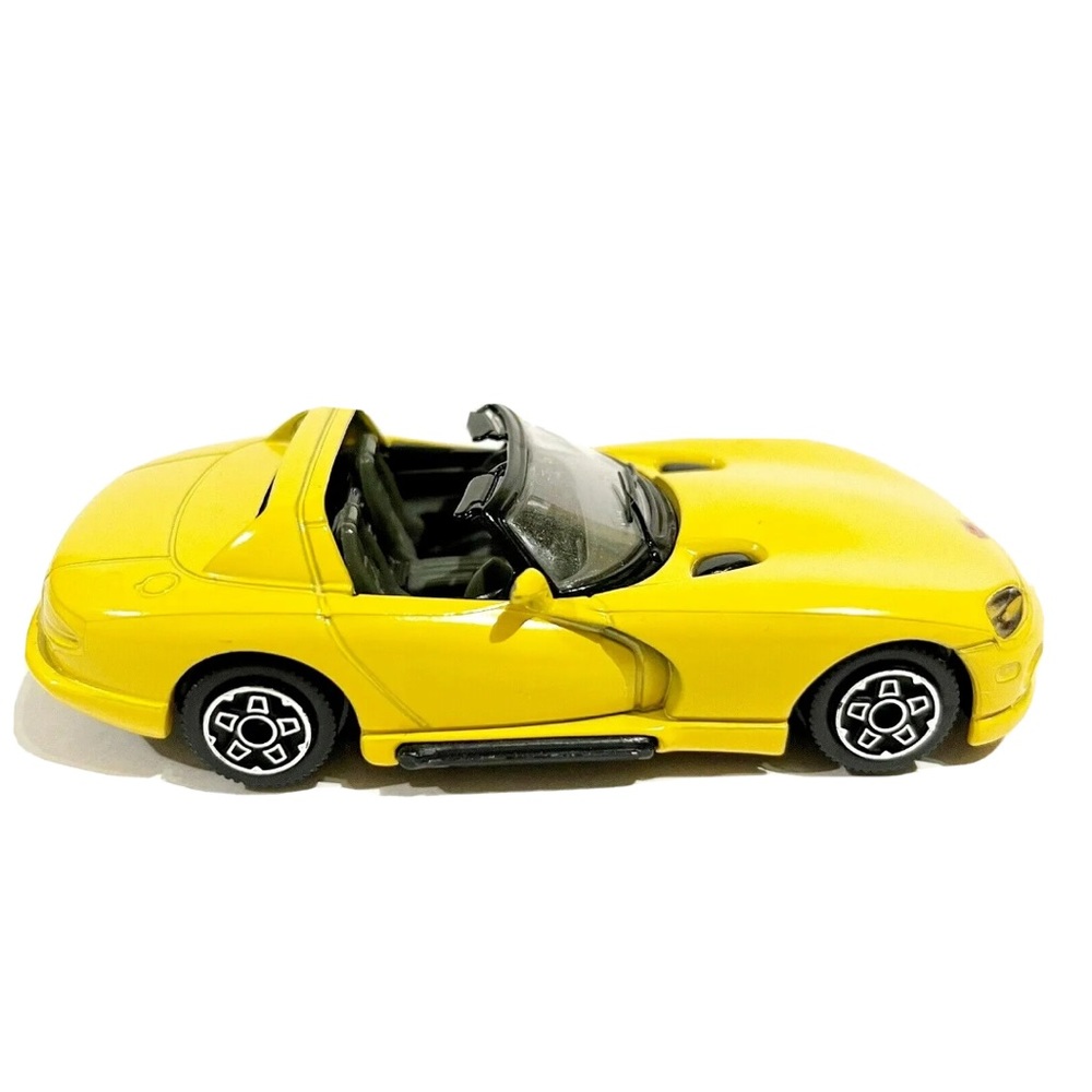Vintage Burago Yellow Viper Dodge RT/10 Convertible Model Car Made in Italy 1/43